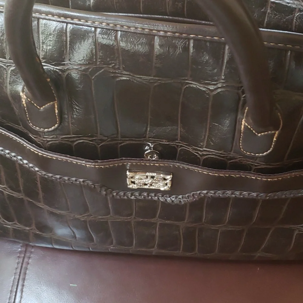 Bueno Travel Bag.